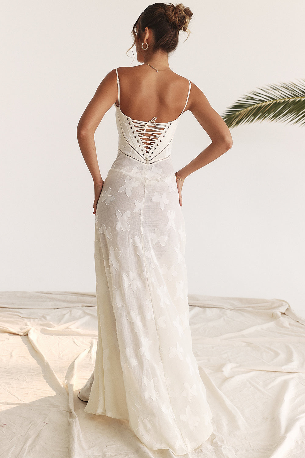 Liane | Stralend Elegant in een Rugloze Maxi-Jurk