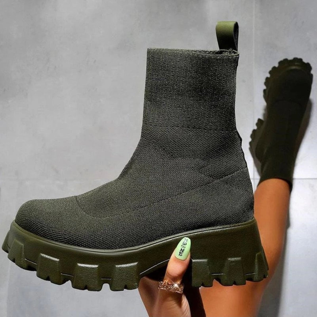 Liselotte | Stretchy Sock Laarzen met Chunky Zool
