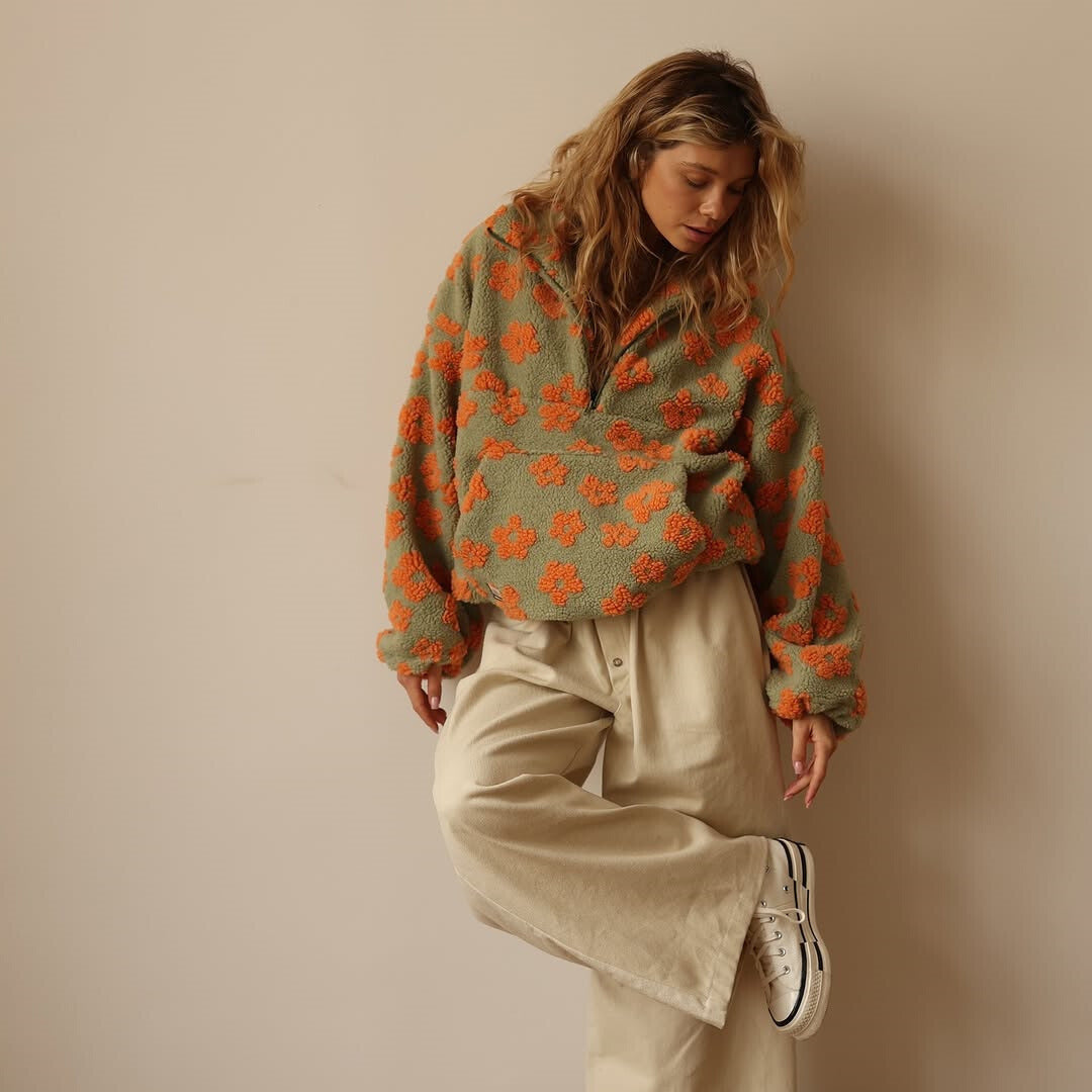 Lara | Zachte Sherpa Trui met Bloemenprint