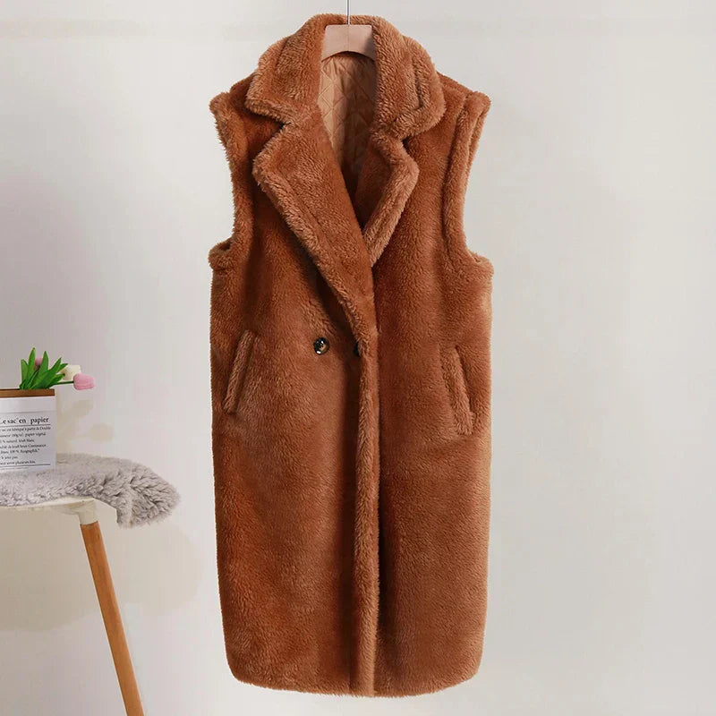 Nova | Luxe Teddy Fleece Gilet – Mid-Length – Oversized Pasvorm