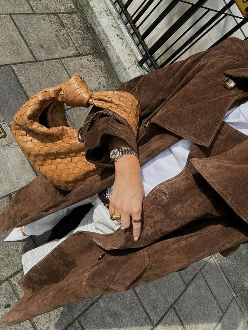 Naeva | Lange Suède Trenchcoat met Riem – Veganistisch Suède