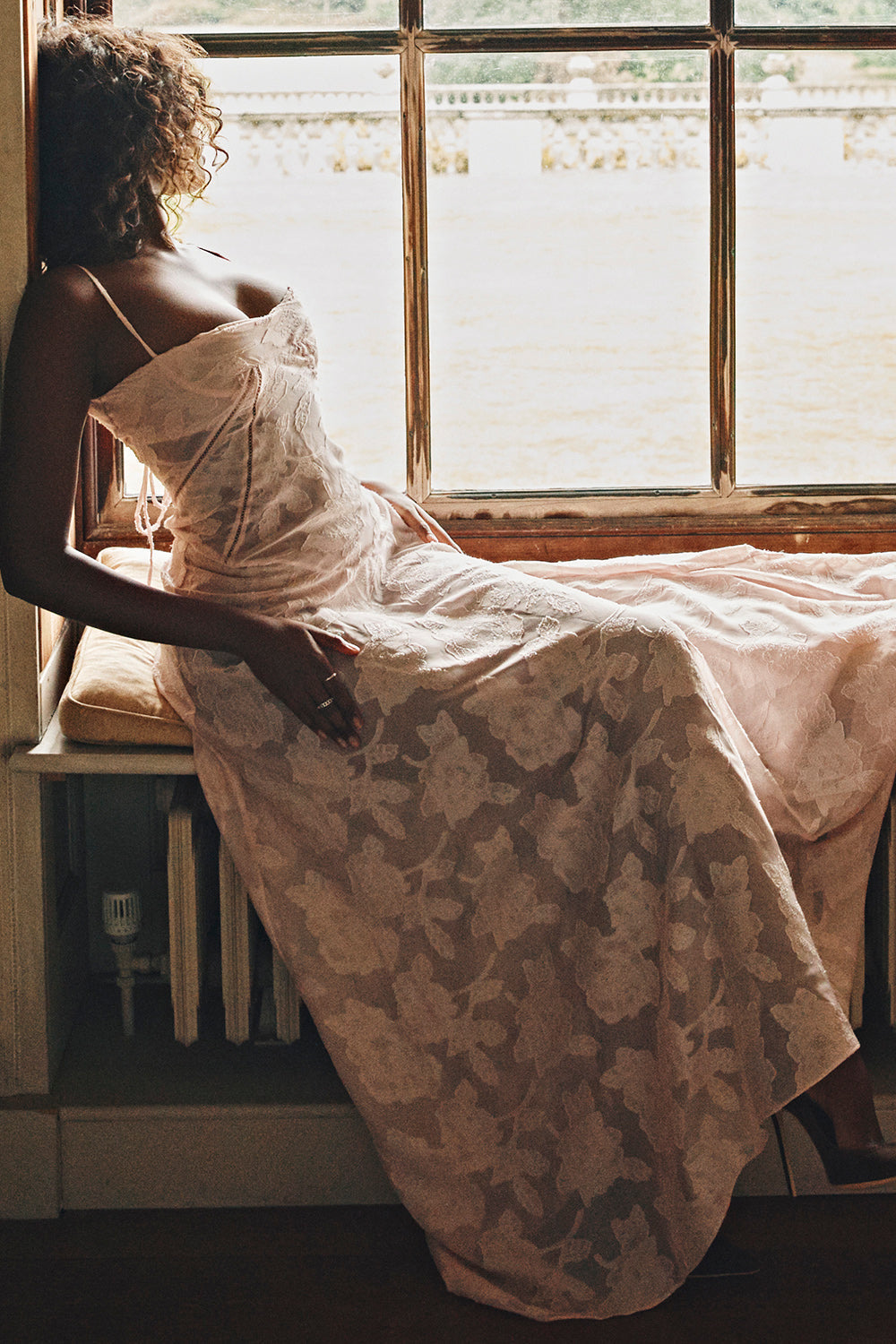 Liane | Stralend Elegant in een Rugloze Maxi-Jurk