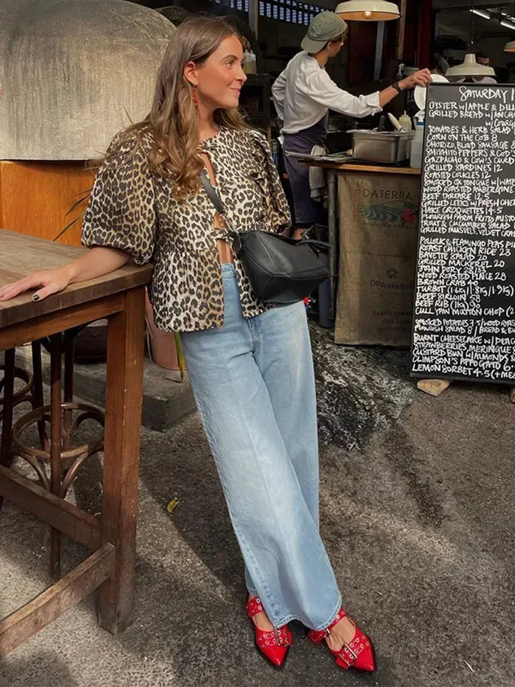 Saar - Leopard Print Top voor een Trendy Lente