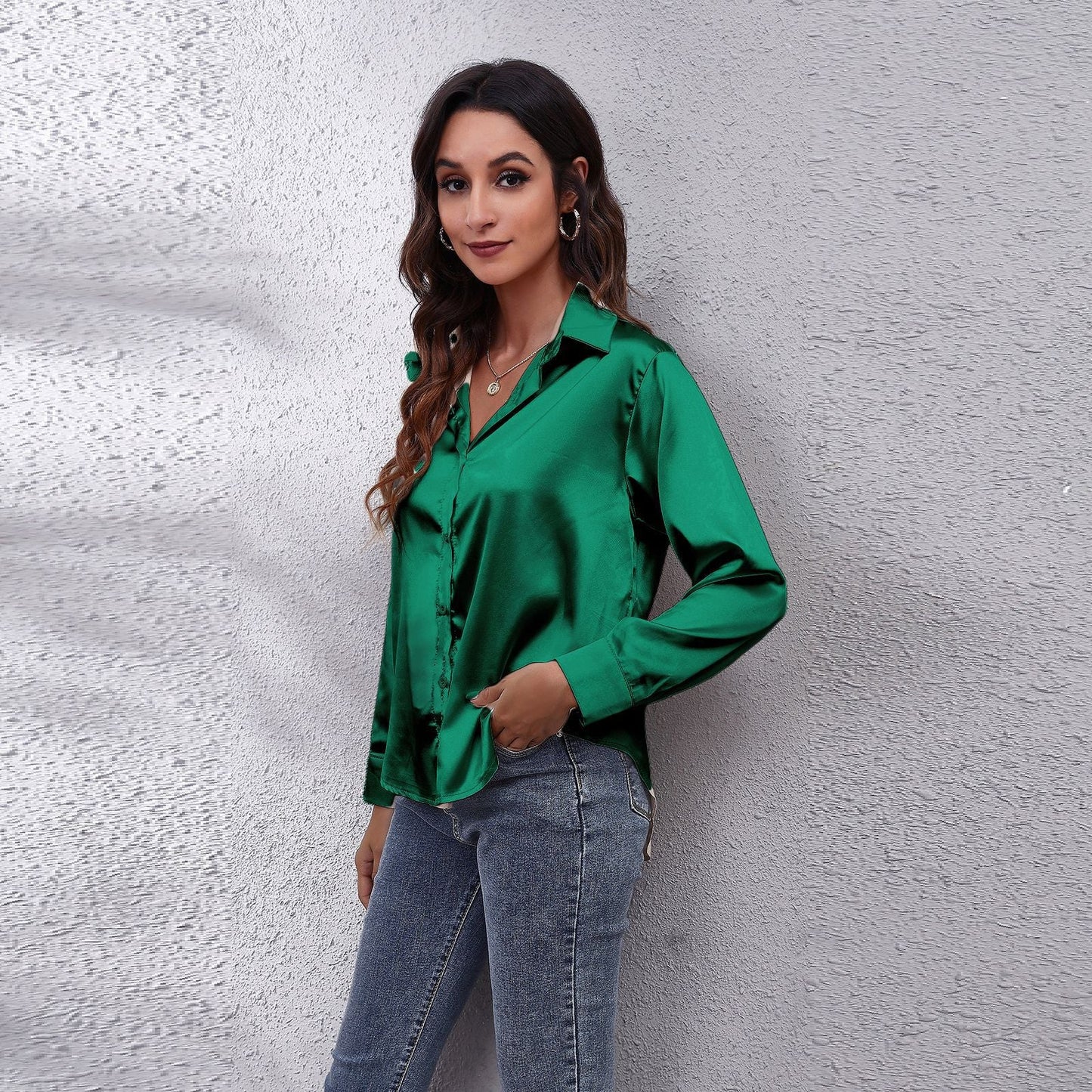 Lyke | Elegante Satijnen Damesblouse