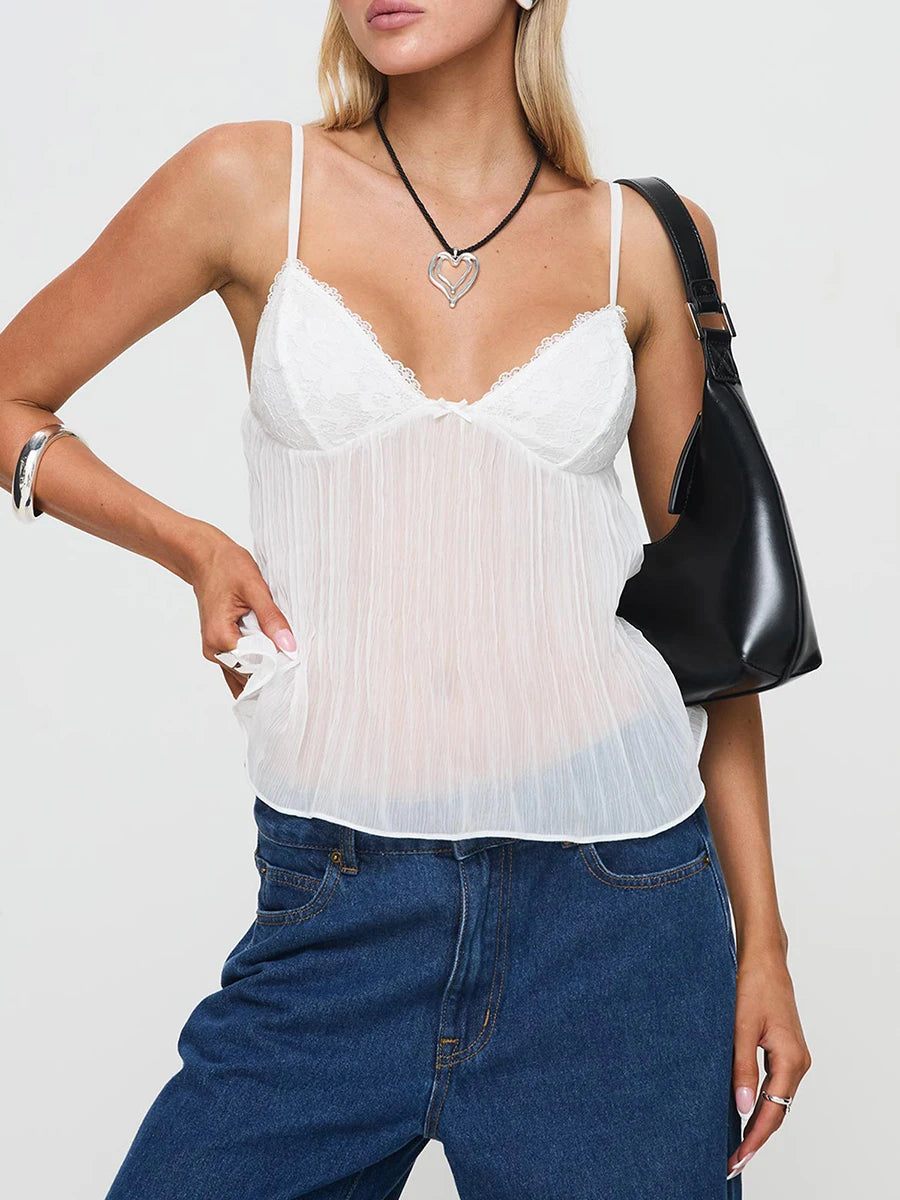 KYARA | Speelse en Elegante Plissé Cami Top