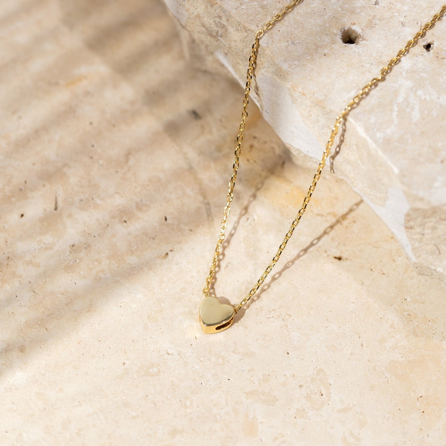 Sandy | Gouden Hartketting Dames | Delicate Edelmetaal