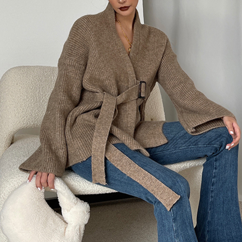 Annemiek | Ribgebreid Vest met Tailleband