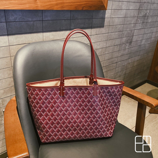Yvette | Luxe Monogram Canvas Shopper met Ruime Indeling