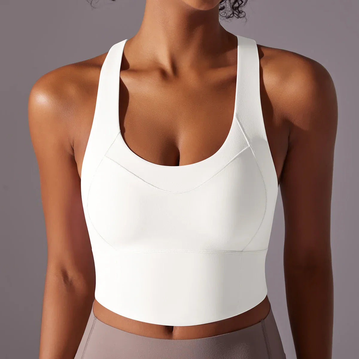 Melanie | Ademende Stretch Sportbh met Racerback en Scoop Neck