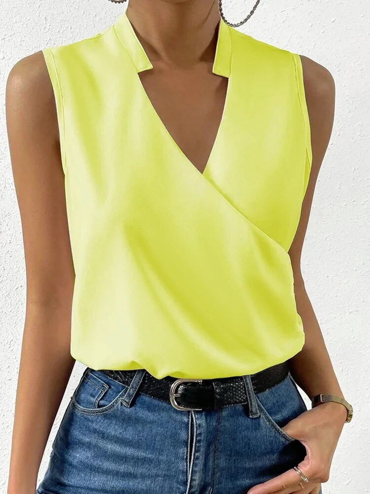 Joanne – V-Hals Top met Tijdloze Elegantie