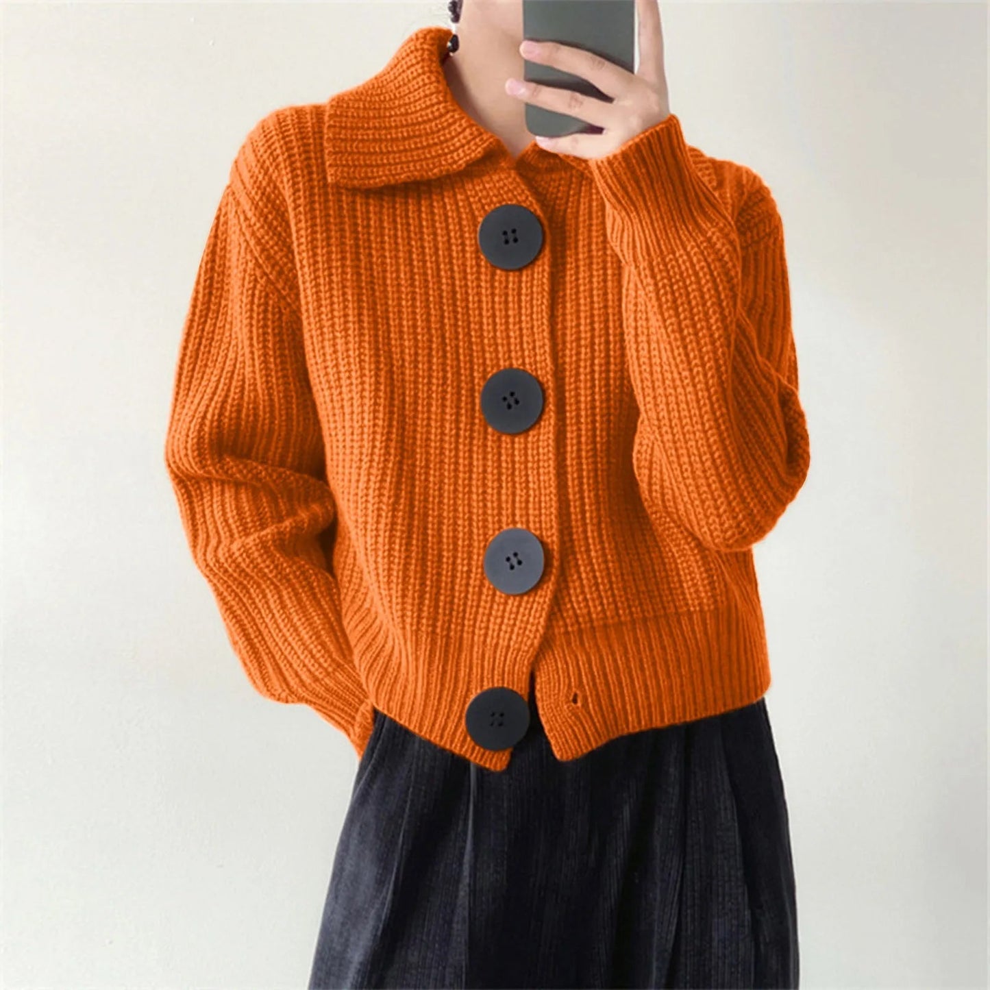 Amelia | Gebreide Cardigan met Statement Knopen