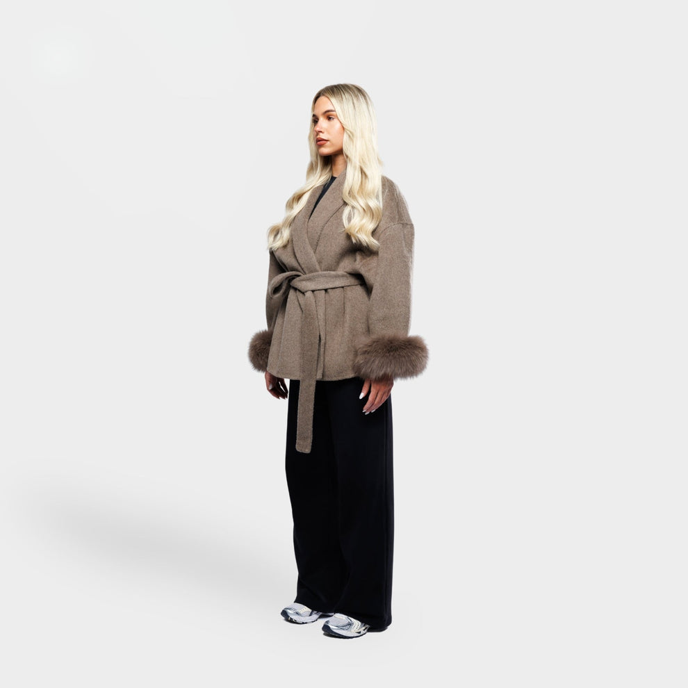Vicky | Luxe Dames Winterjas met Faux Fur en Elegante Tailleceintuur
