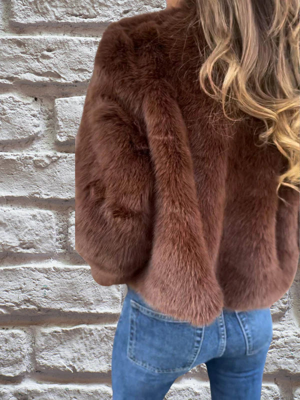 RIANNE | Luxe damesjas van nep-mink bont met elegante pasvorm