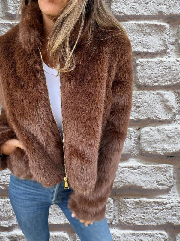 RIANNE | Luxe damesjas van nep-mink bont met elegante pasvorm