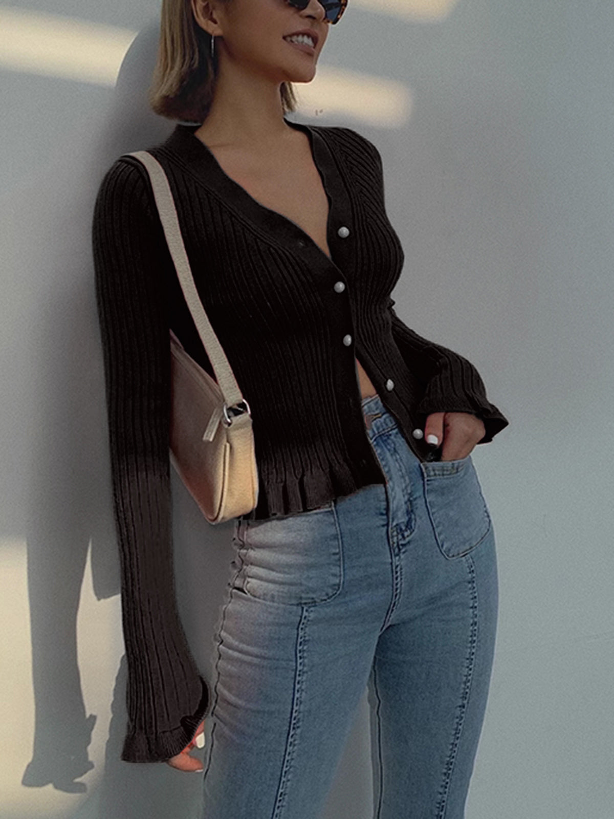Fariana | Dames cardigan met rimpelrand en parelsluiting