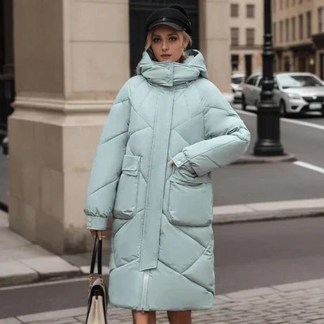 Arlette | Oversized Winterjas met Capuchon, Verstelbare Manchetten & Halflang Design