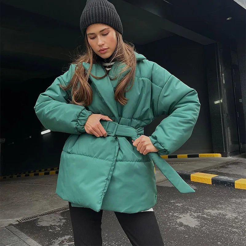 Kate | Gewatteerde Winterjas met Ceintuur en Kraag