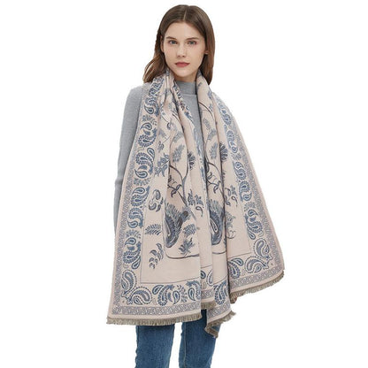 Ivana | Luxe Gebreide Sjaal in Beige en Blauw met Paisley