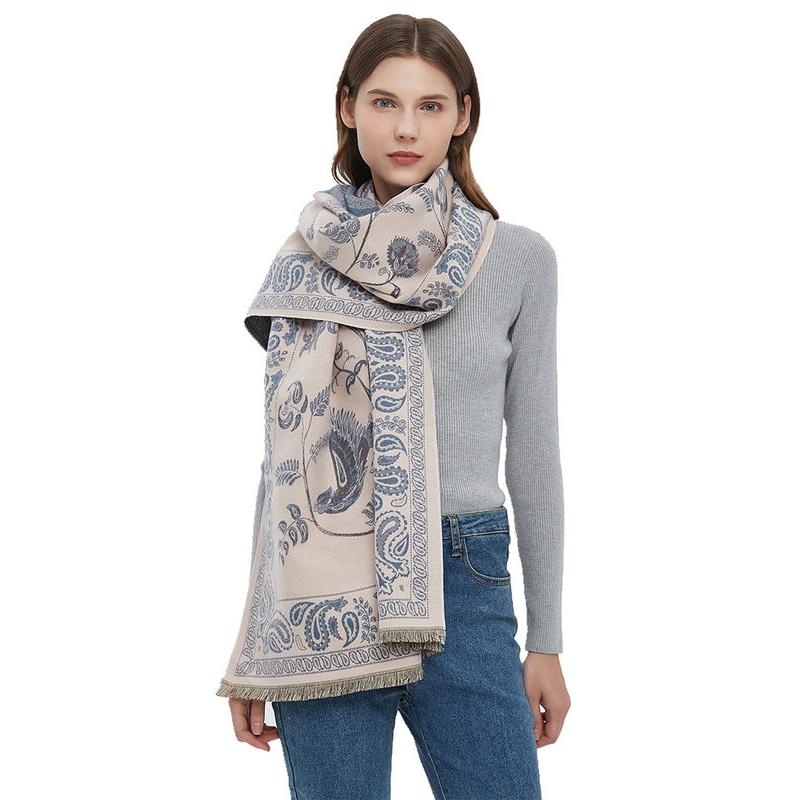 Ivana | Luxe Gebreide Sjaal in Beige en Blauw met Paisley