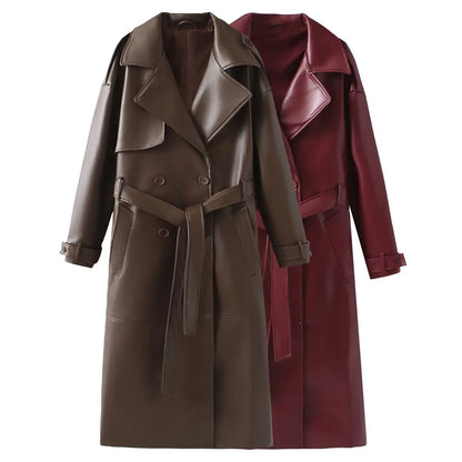 PEARL – Bordeauxrode Faux Leather Coat met Retro Silhouet