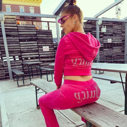 KHLOË | Iconisch Y2K Trainingspak voor Stijl en Comfort
