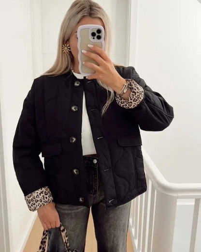 Myla | Stijlvolle Elegante Gewatteerde Jas van Luxe Stof met Leopard Manchetten