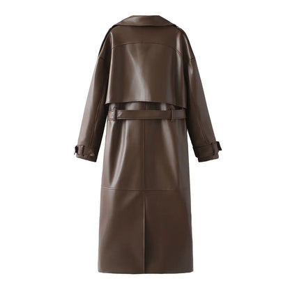 PEARL – Bordeauxrode Faux Leather Coat met Retro Silhouet