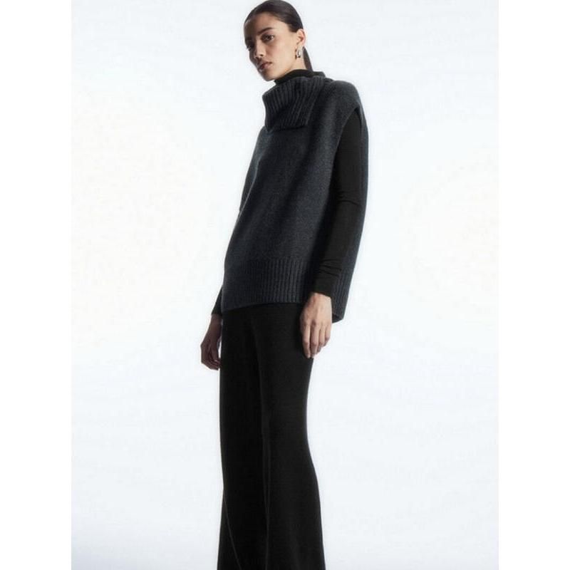 Kiekie | Hooggesloten Gebreide Mouwloze Top van Wolmix