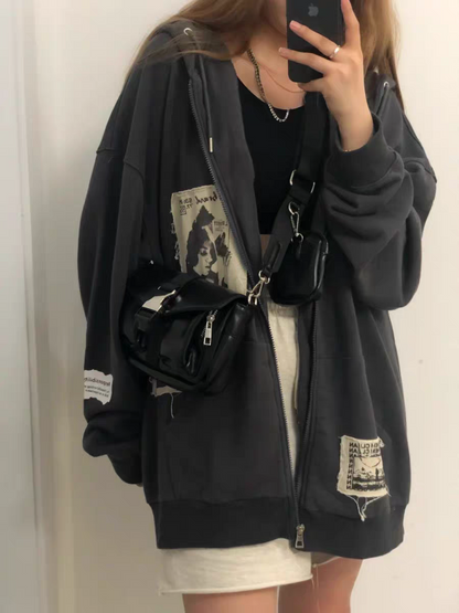 Kami | Losvallende Katoenen Hoodie met Grafische Patches