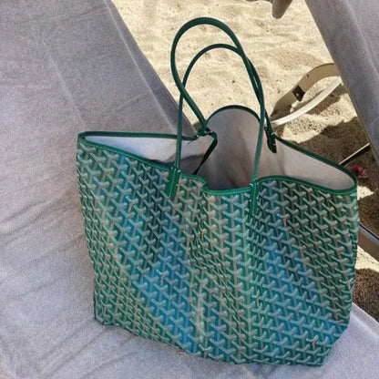 Yvette | Luxe Monogram Canvas Shopper met Ruime Indeling