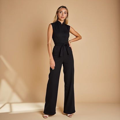 Cassandra | Elegante mouwloze jumpsuit met hoge kraag