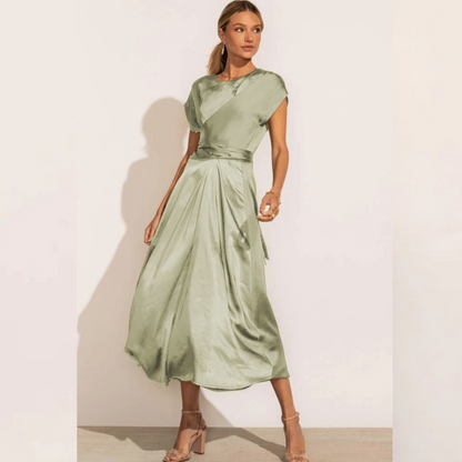 JUUN | Prachtige elegante midi avondjurk